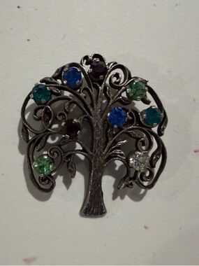 Vintage-Inspired Tree Brooch with Multicolor Stones